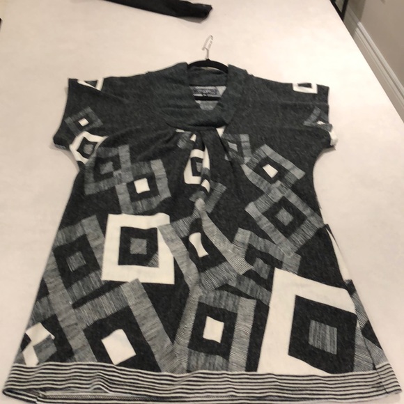 Sweater look dress - Picture 2 of 5